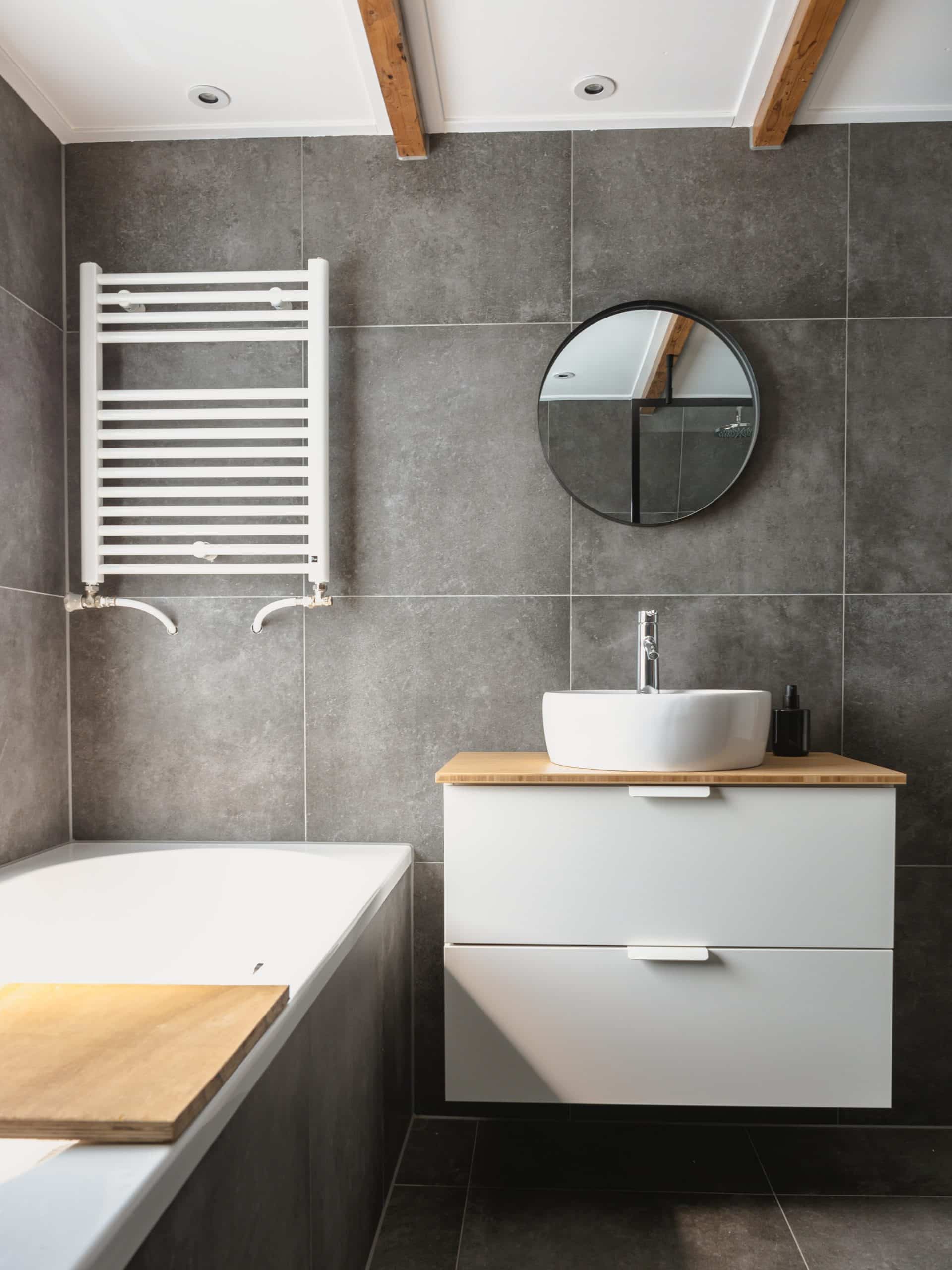 remodeling-a-bathroom-selling-a-home