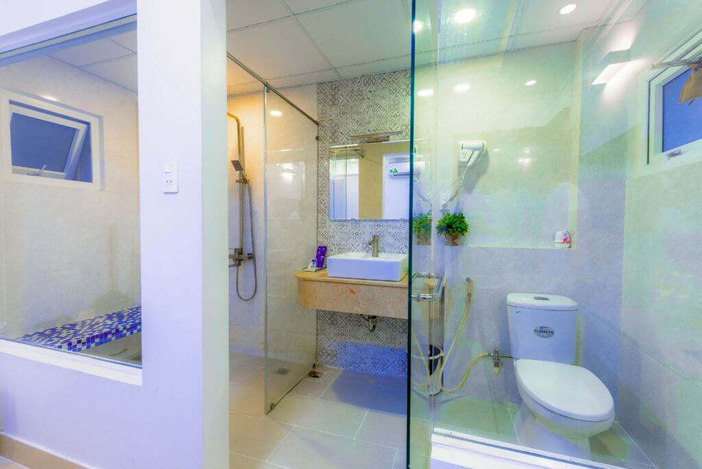small bathroom remodeling ideas