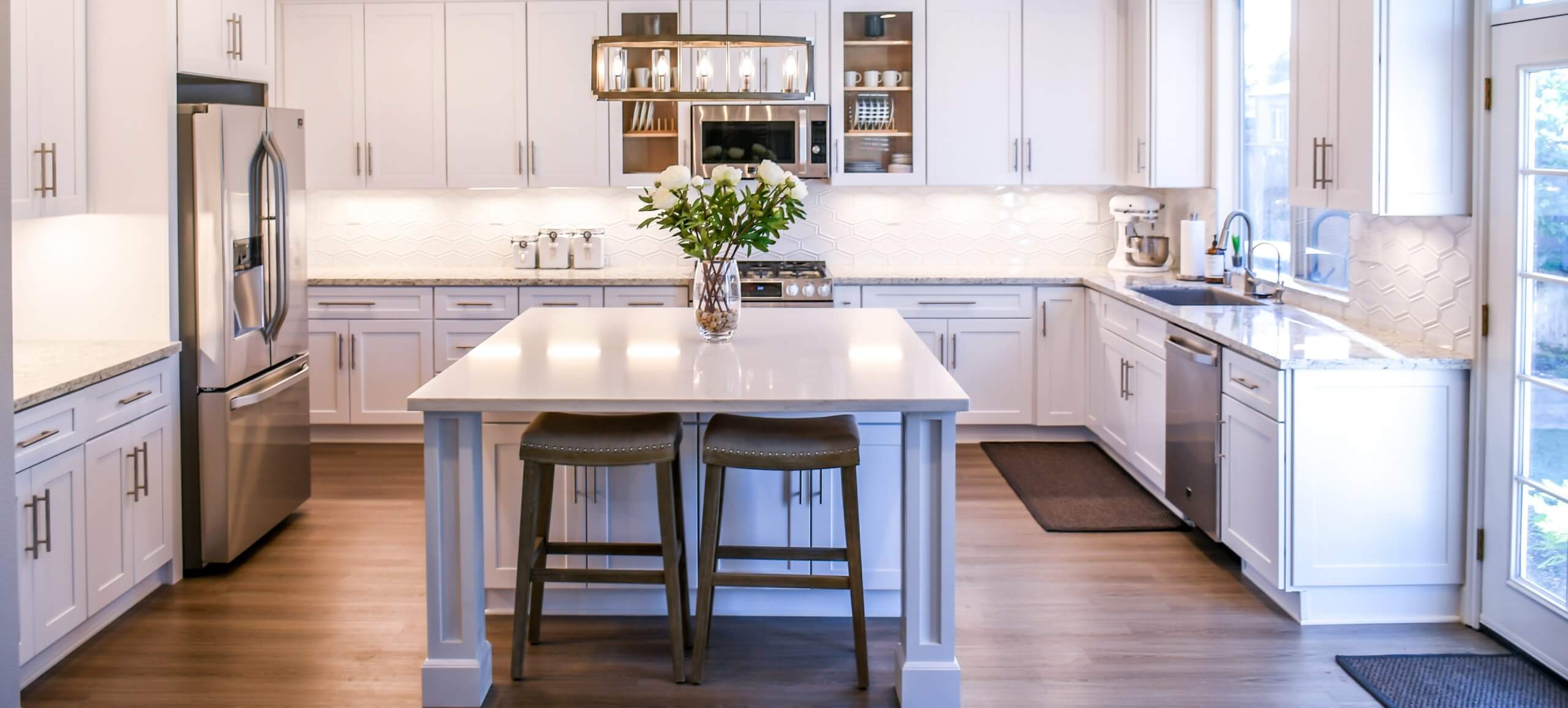 Kitchen Remodeling Contractors: 6 Signs that your Kitchen is Ready for Remodel