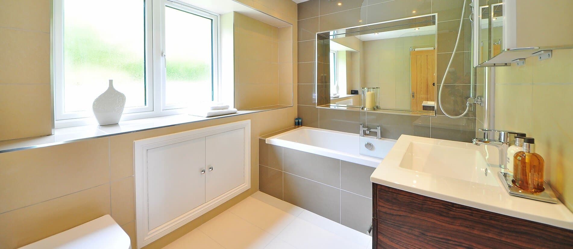 6 Bathroom Remodeling Tips: Professional Insights