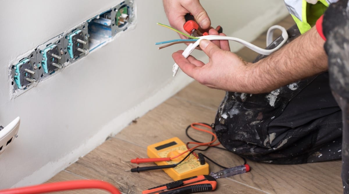 Signs You Need to Replace Your Electrical House Wiring
