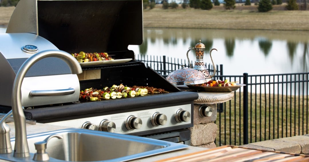 outdoor kitchen space